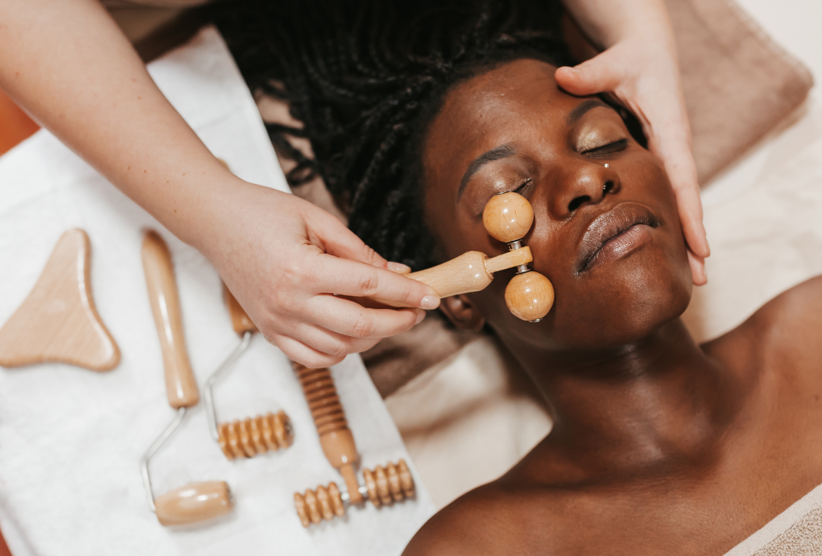 Tratamiento Facial con Maderoterapia Sapphira Privé Cádiz