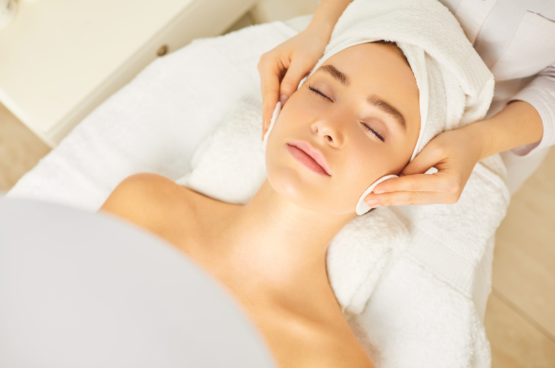 Higiene Facial Sapphira Privé Cádiz